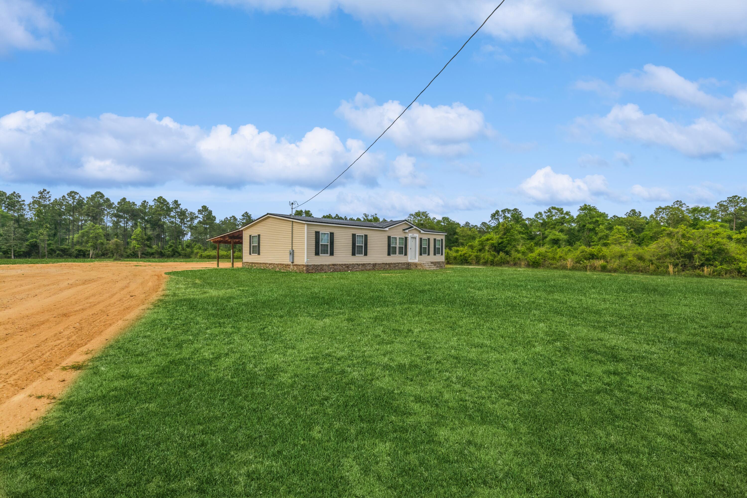 12692 Red Cloud Road Baker, FL 32531 - Photo 4 of 35 Front