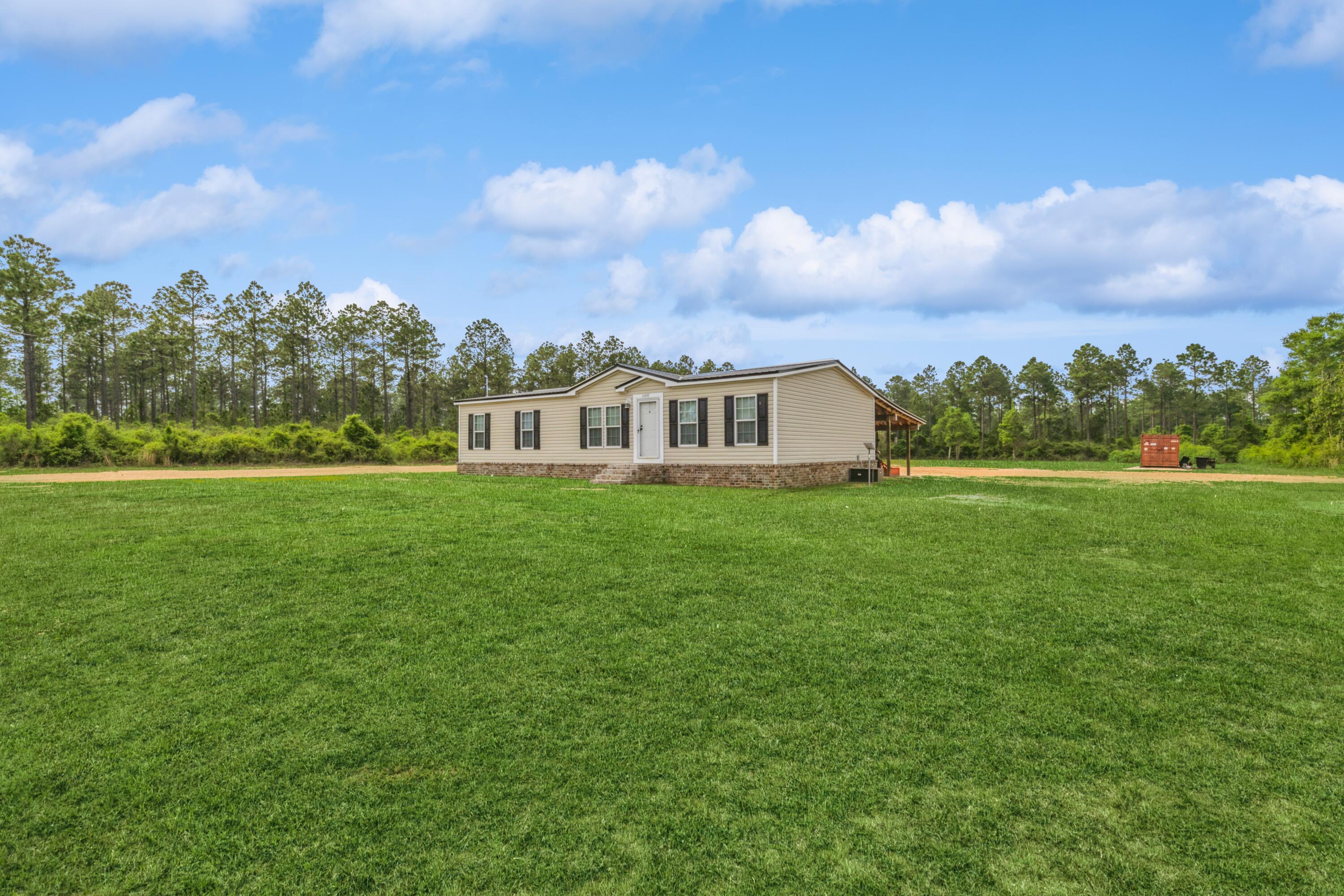 12692 Red Cloud Road Baker, FL 32531 - Photo 5 of 35 Front