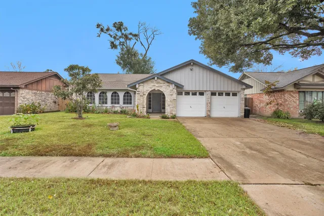 $1,700 | 16327 Green Shade Drive, Houston, TX 77090