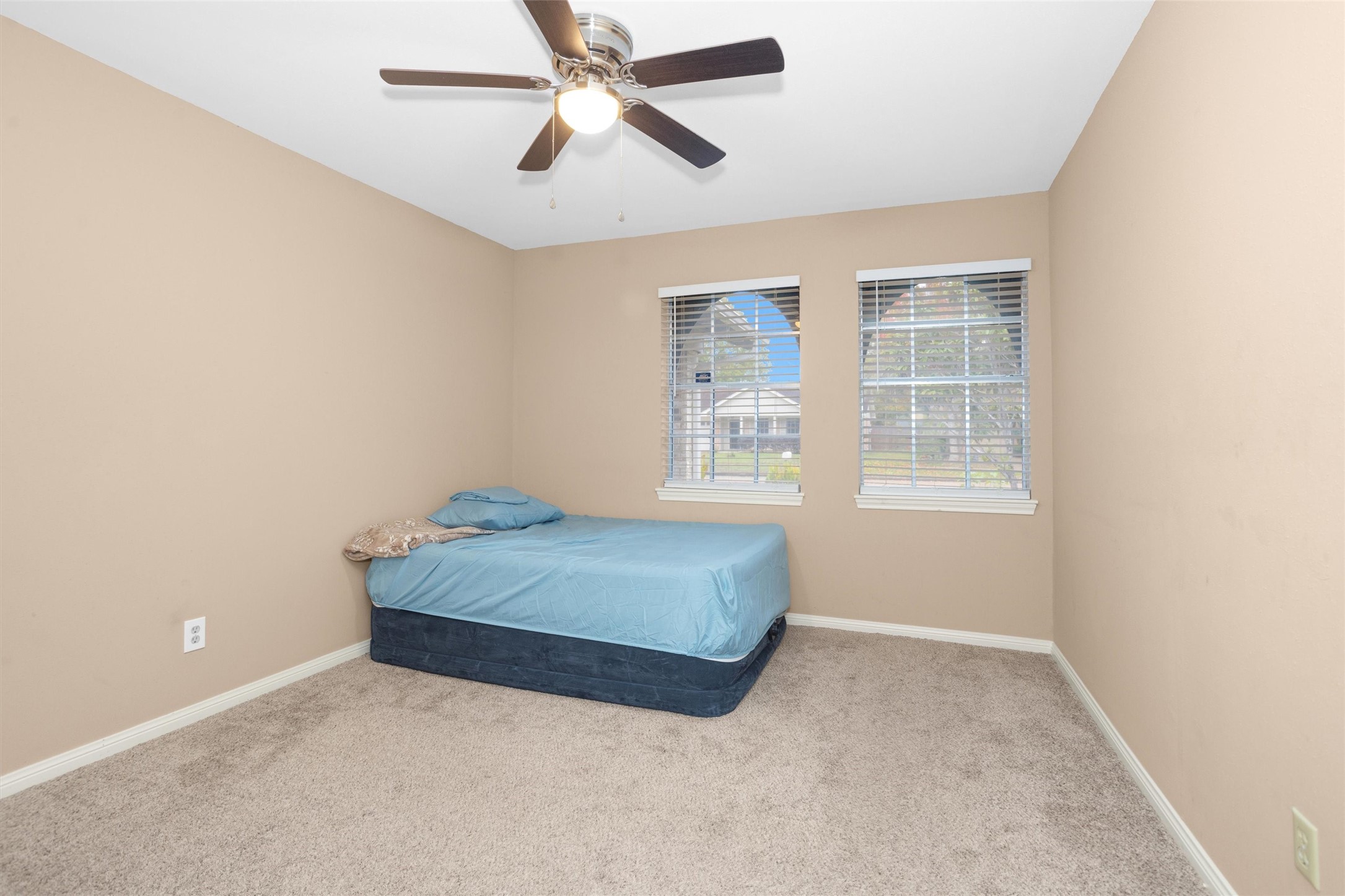 16327 Green Shade Drive Houston, TX 77090 - Photo 14 of 23