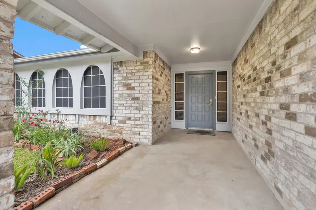 $1,700 | 16327 Green Shade Drive, Houston, TX 77090