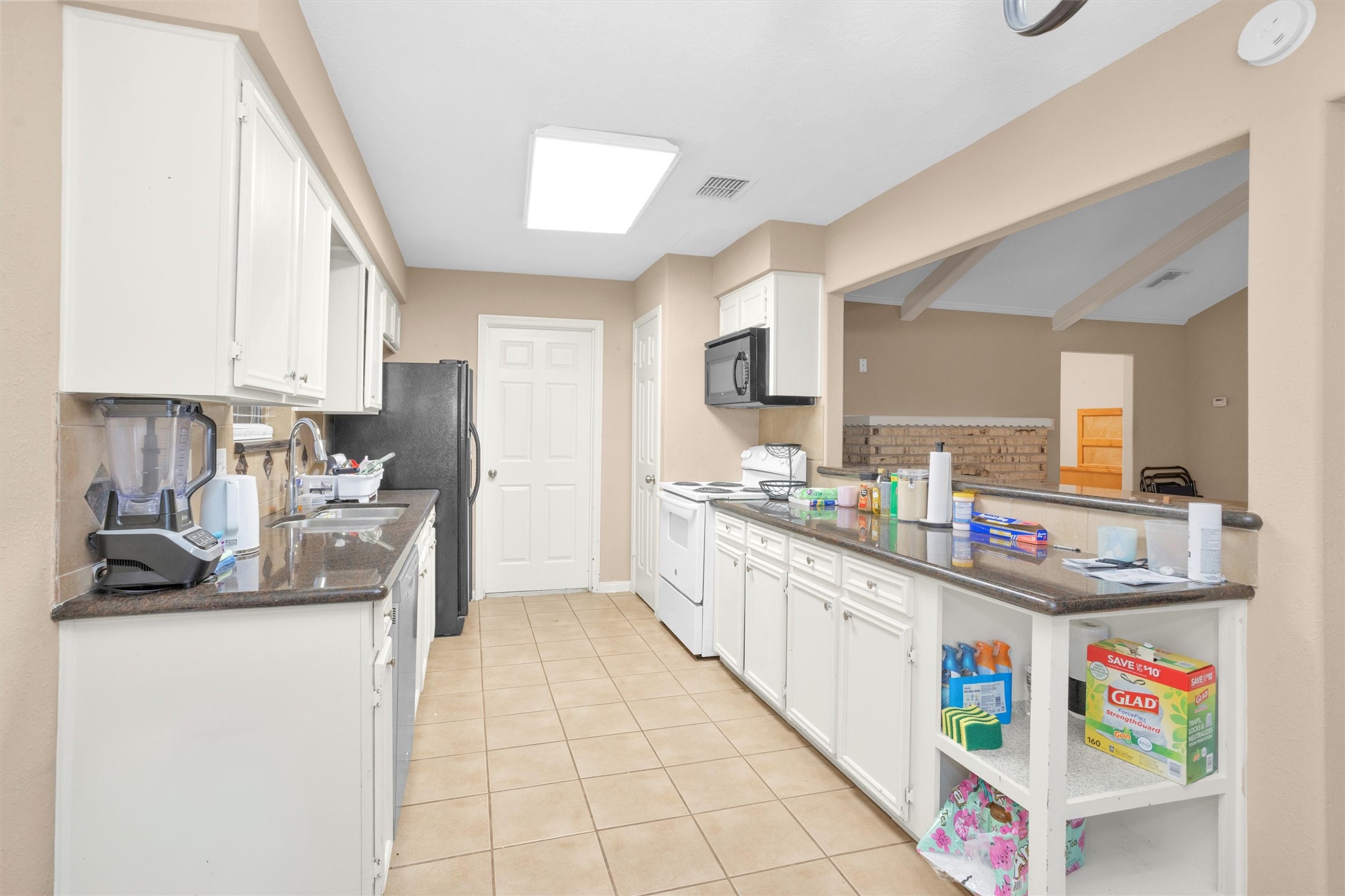 16327 Green Shade Drive Houston, TX 77090 - Photo 6 of 23