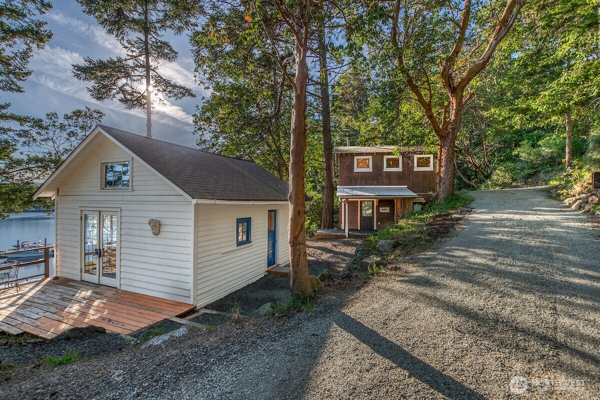 6998 Deer Harbor Road Orcas Island, WA 98243 - Photo 3 of 40