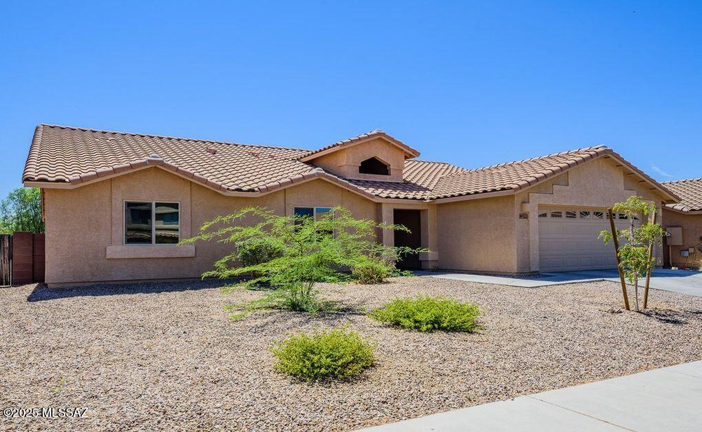 9221 South Sweet Spring Road Tucson, AZ 85756 - Photo 3 of 45 original - 2025-08-05T133212.296