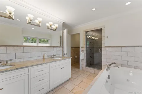 $2,249,000 | 1 Cambridge Court, New Rochelle, NY 10804