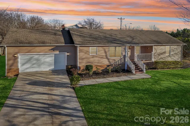 $320,000 | 11000 Mallard Crossing Drive, Charlotte, NC 28262