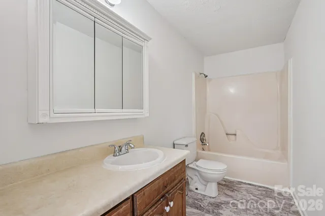 $320,000 | 11000 Mallard Crossing Drive, Charlotte, NC 28262