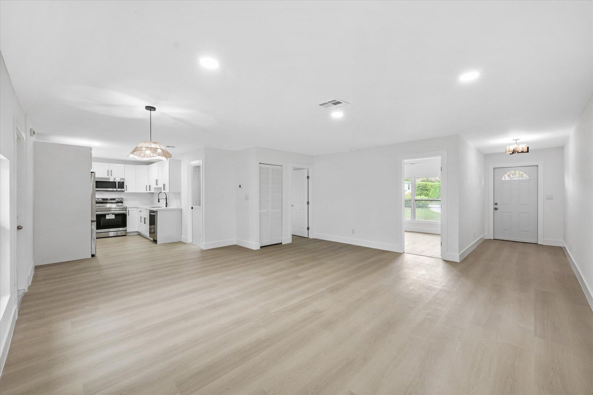 1803 Service Road North Palm Beach, FL 33408 - Photo 19 of 51 19-19
