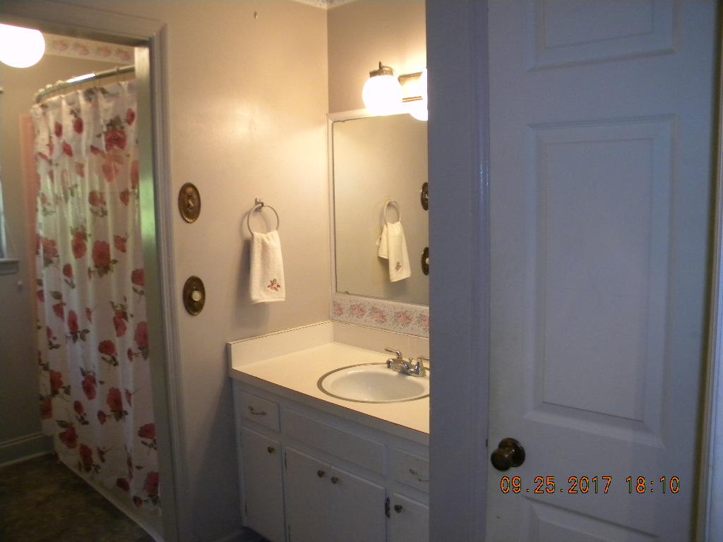 3810 Arrowrock Road Chattanooga, TN 37406 - Photo 10 of 27 DSCN7204