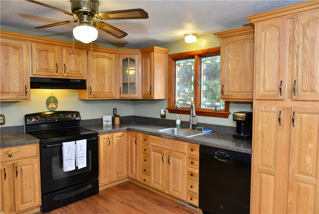 27 Tiffany Road Coventry, RI 02816 - Photo 5 of 18