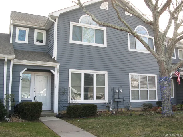 $484,900 | 728 Birchwood Park Drive, Middle Island, NY 11953