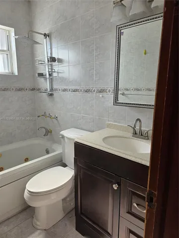 $3,200 | 1560 West 53rd Terrace, Unit 1560, Hialeah, FL 33012