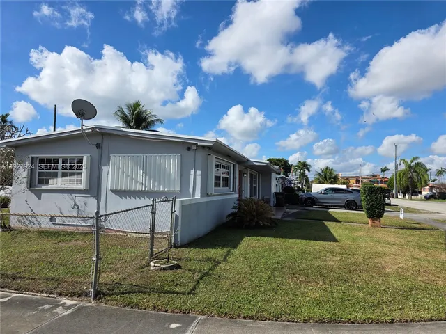 $3,200 | 1560 West 53rd Terrace, Unit 1560, Hialeah, FL 33012