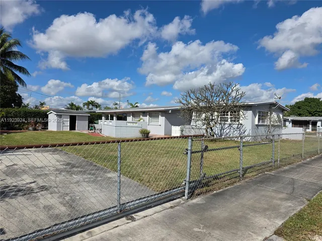 $3,200 | 1560 West 53rd Terrace, Unit 1560, Hialeah, FL 33012