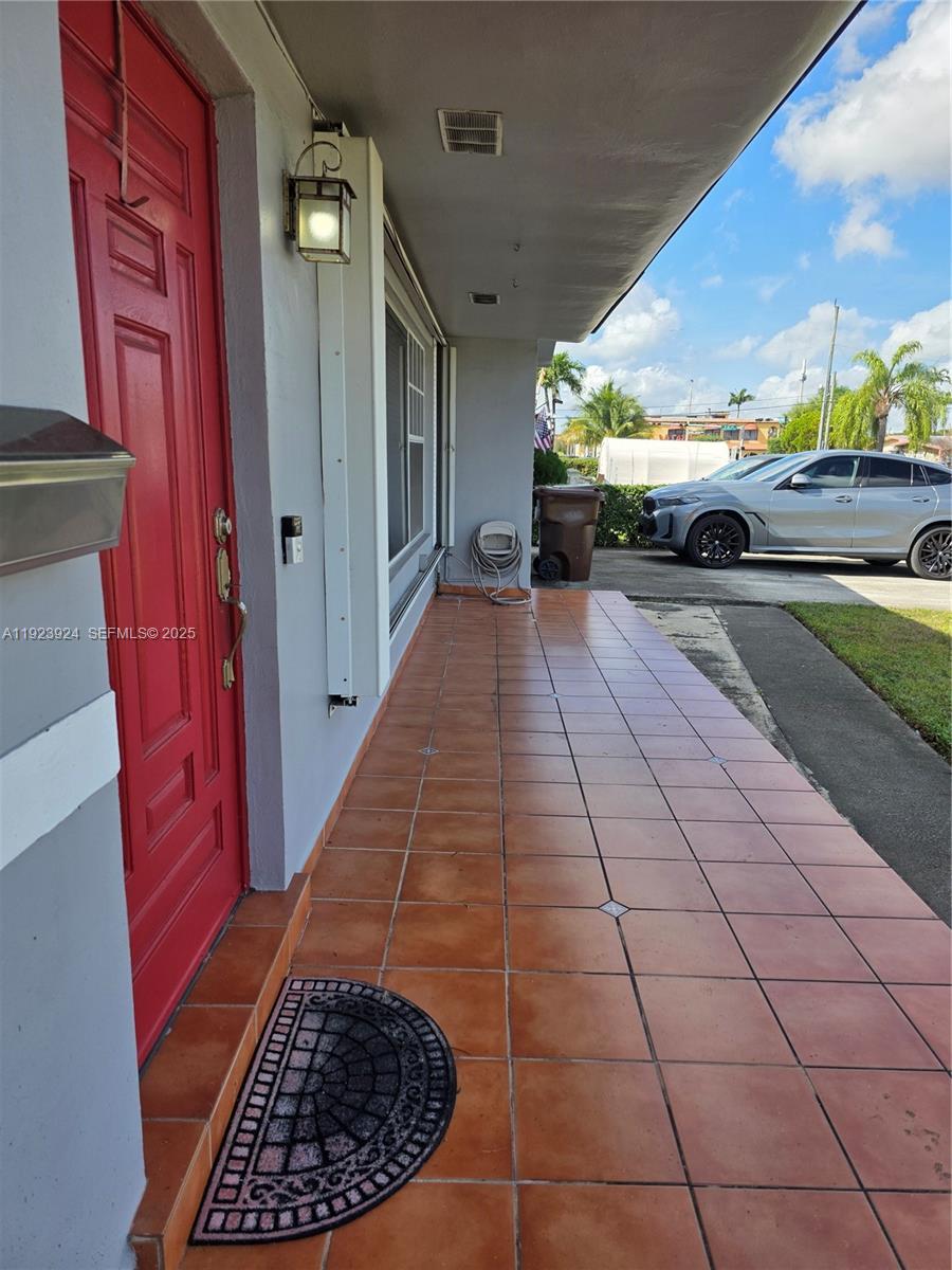 1560 West 53rd Terrace, Unit 1560 Hialeah, FL 33012 - Photo 6 of 28