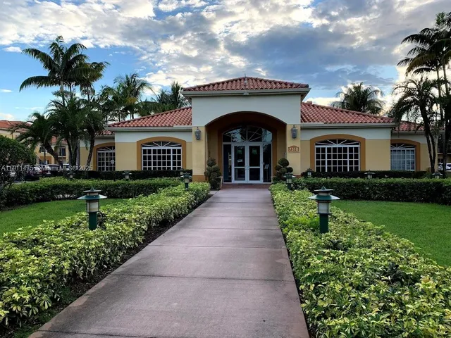 $2,500 | 7350 Northwest 114th Avenue, Unit 308, Doral, FL 33178