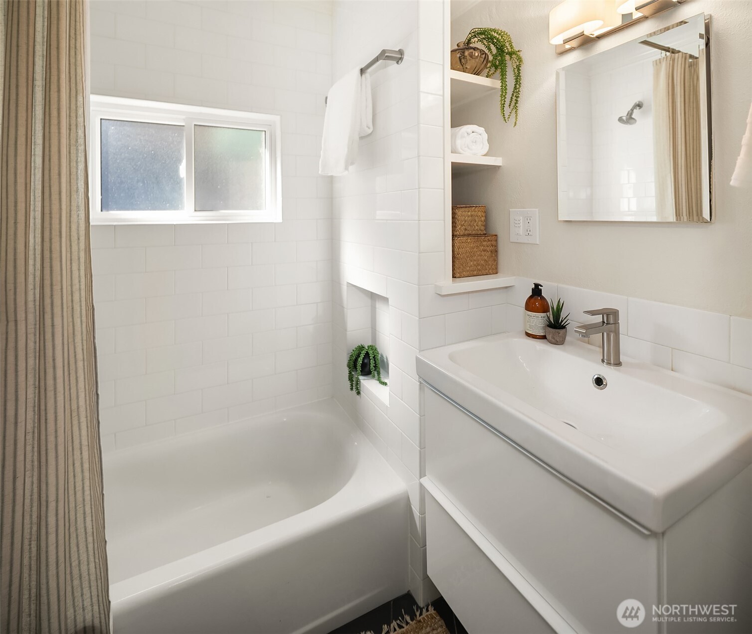 711 North 86th Street Seattle, WA 98103 - Photo 12 of 30 Gallery Image 12