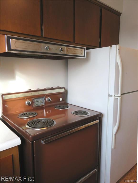 15219 East 9 Mile Road, Unit 8A Eastpointe, MI 48021 - Photo 4 of 8