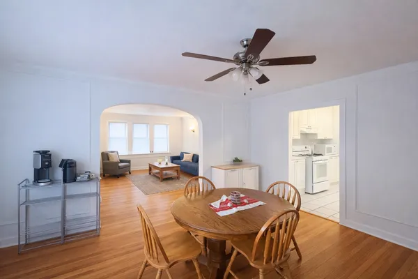 $1,875 | 6420 North Newgard Avenue, Unit 1E, Chicago, IL 60626