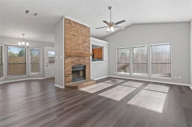 $2,000 | 3521 Glenview Drive, Corinth, TX 76210