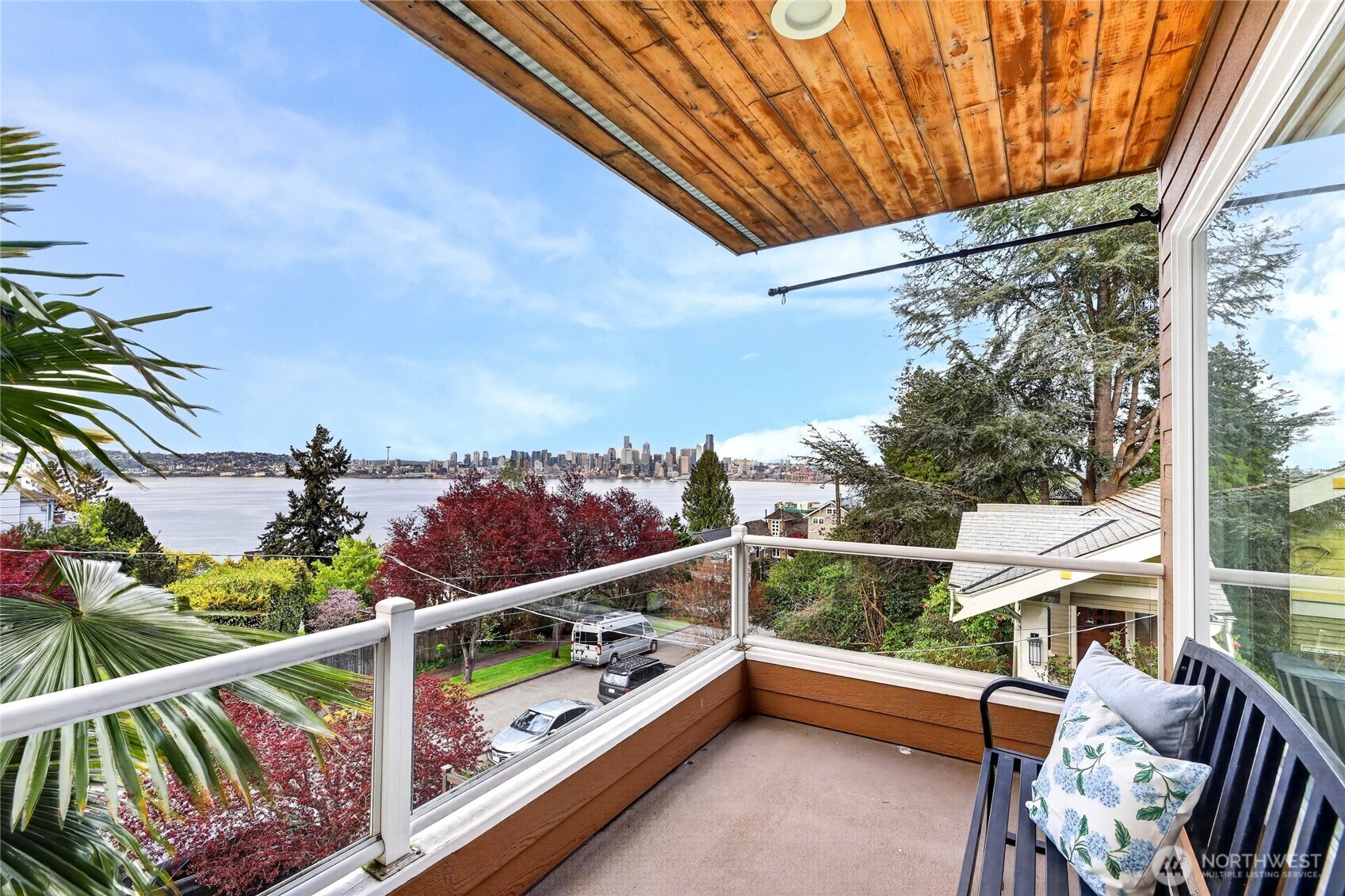 4057 Southwest Holgate Street Seattle, WA 98116 - Photo 27 of 40