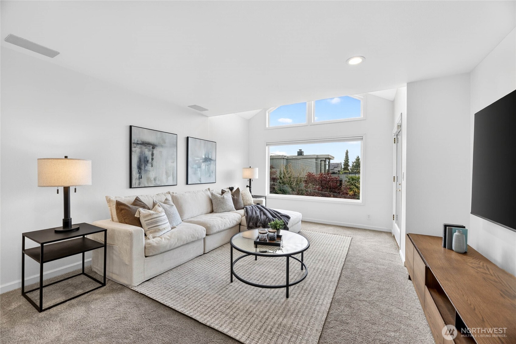 4057 Southwest Holgate Street Seattle, WA 98116 - Photo 29 of 40