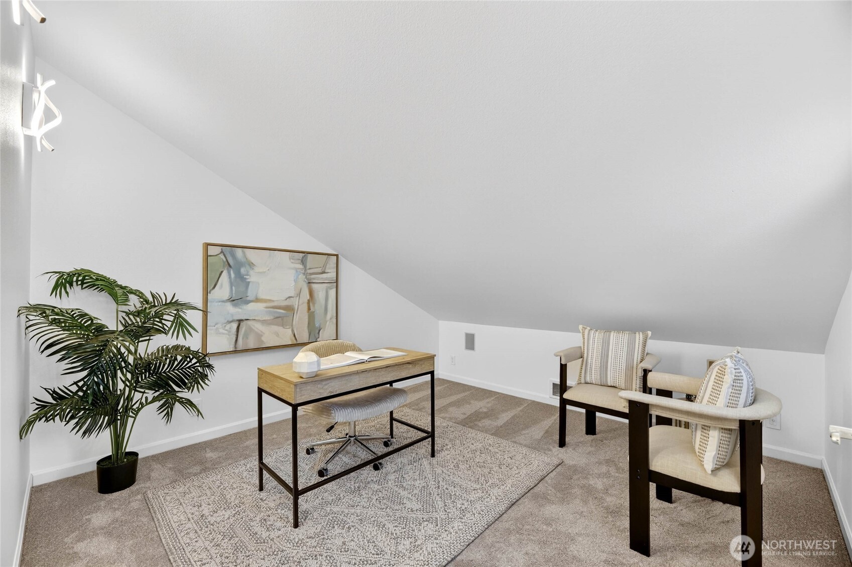 4057 Southwest Holgate Street Seattle, WA 98116 - Photo 30 of 40