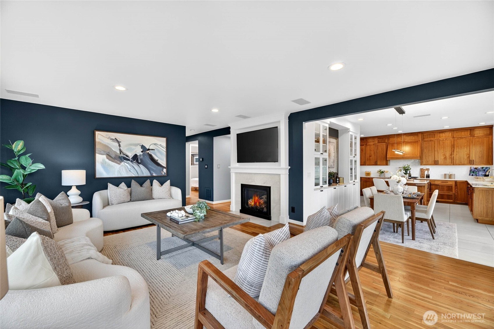 4057 Southwest Holgate Street Seattle, WA 98116 - Photo 8 of 40