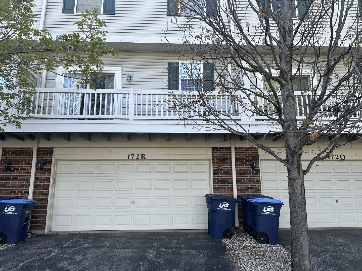 172 East River Road, Unit R Des Plaines, IL 60016 - Photo 34 of 35