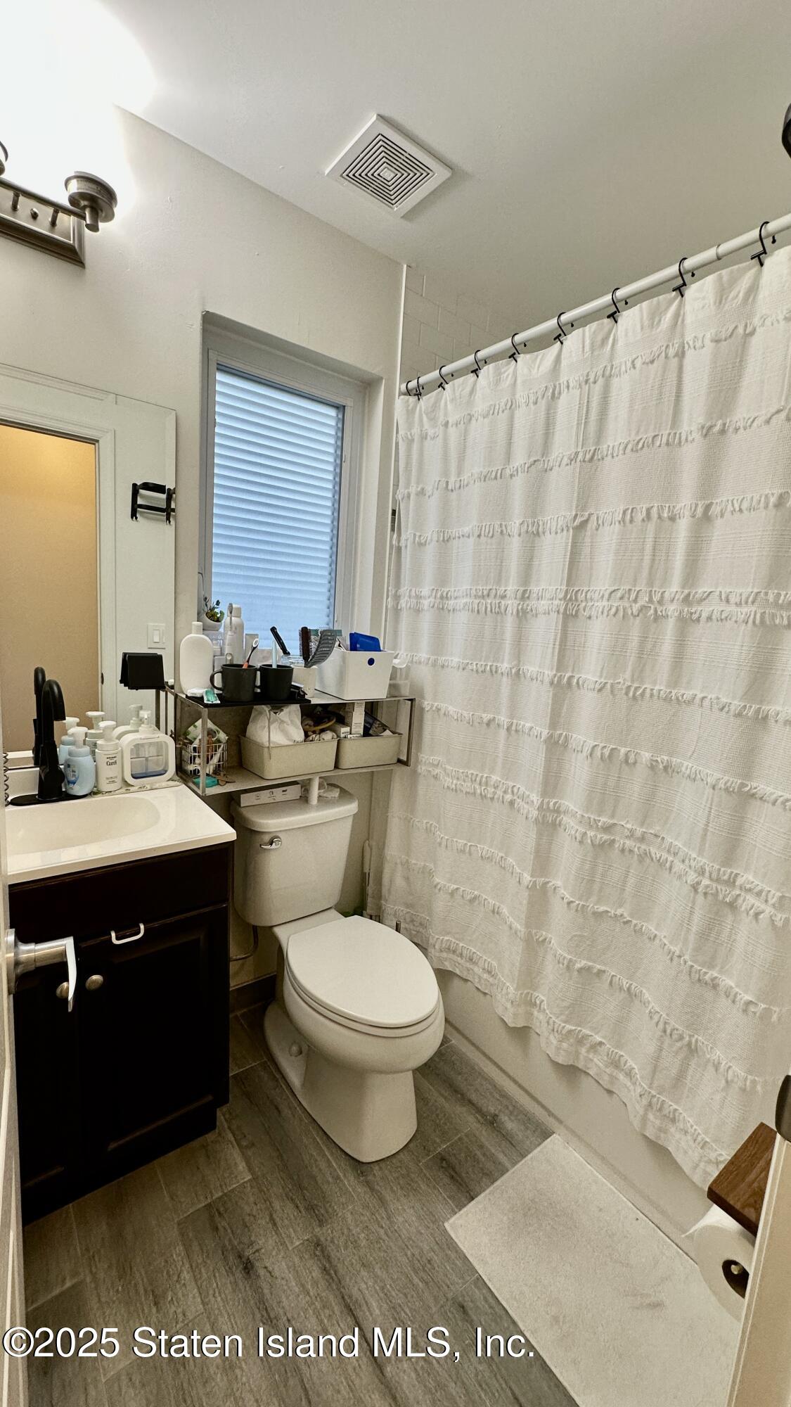 32 Scribner Avenue Staten Island, NY 10301 - Photo 19 of 33 167E1058-A8A4-45CF-BF89-1E4651E2EEB5_1_2