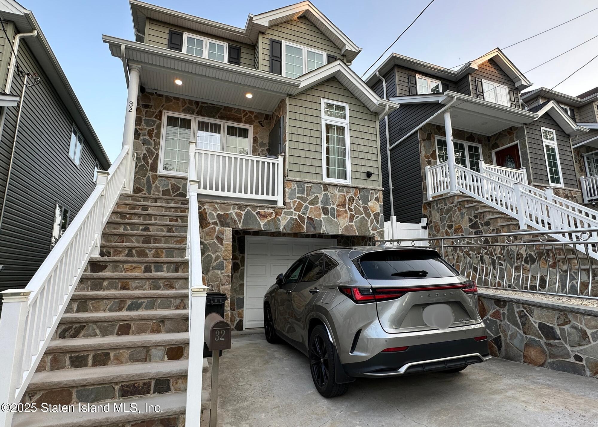 32 Scribner Avenue Staten Island, NY 10301 - Photo 2 of 33 Untitled design (5)