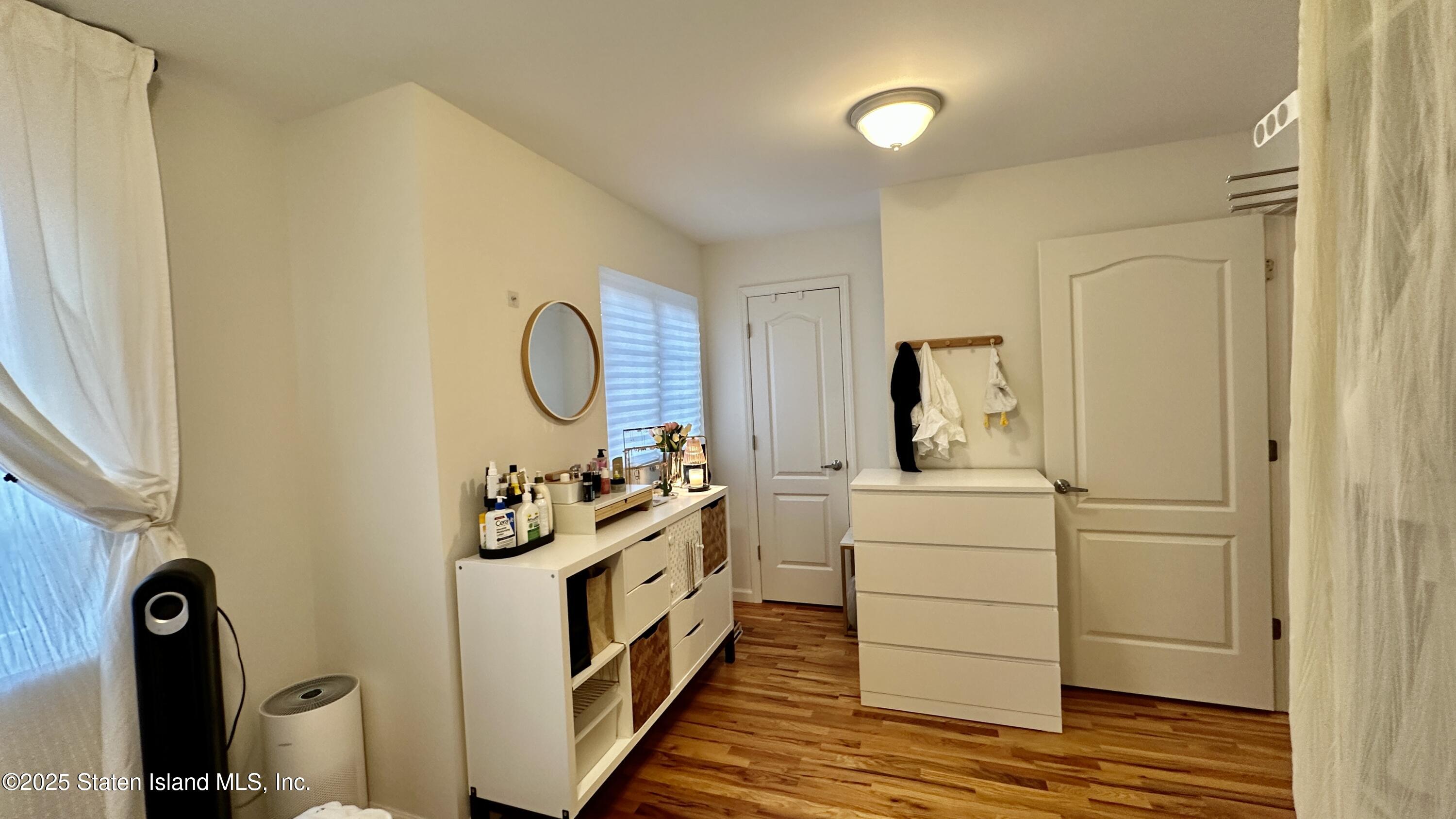 32 Scribner Avenue Staten Island, NY 10301 - Photo 23 of 33 3078F69E-CC46-4C0B-AEE7-7C2536E63756_1_2