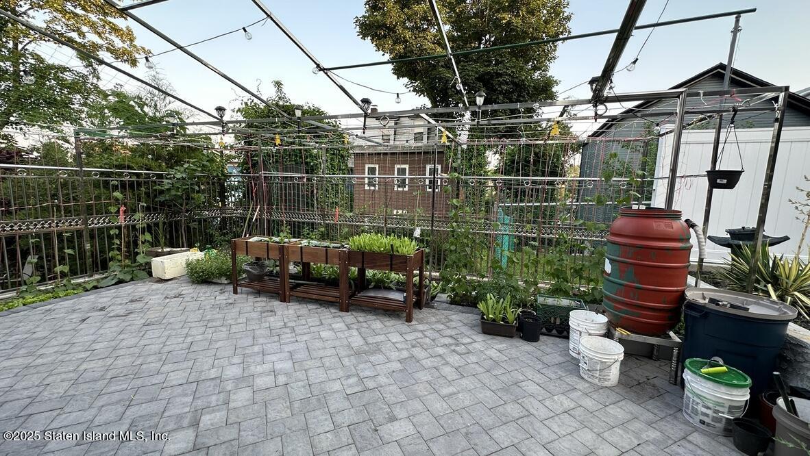 32 Scribner Avenue Staten Island, NY 10301 - Photo 29 of 33 286B9682-4C47-47B0-94F8-13C79ECFC89F_1_1