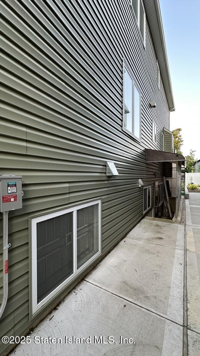 32 Scribner Avenue Staten Island, NY 10301 - Photo 31 of 33 1E4746B7-DC0C-474D-B935-257681F0BA48_1_1