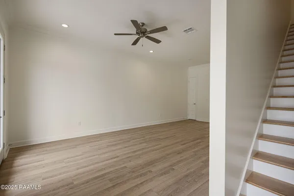 $1,950 | 1510 Kaliste Saloom Road, Unit 203, Lafayette, LA 70508