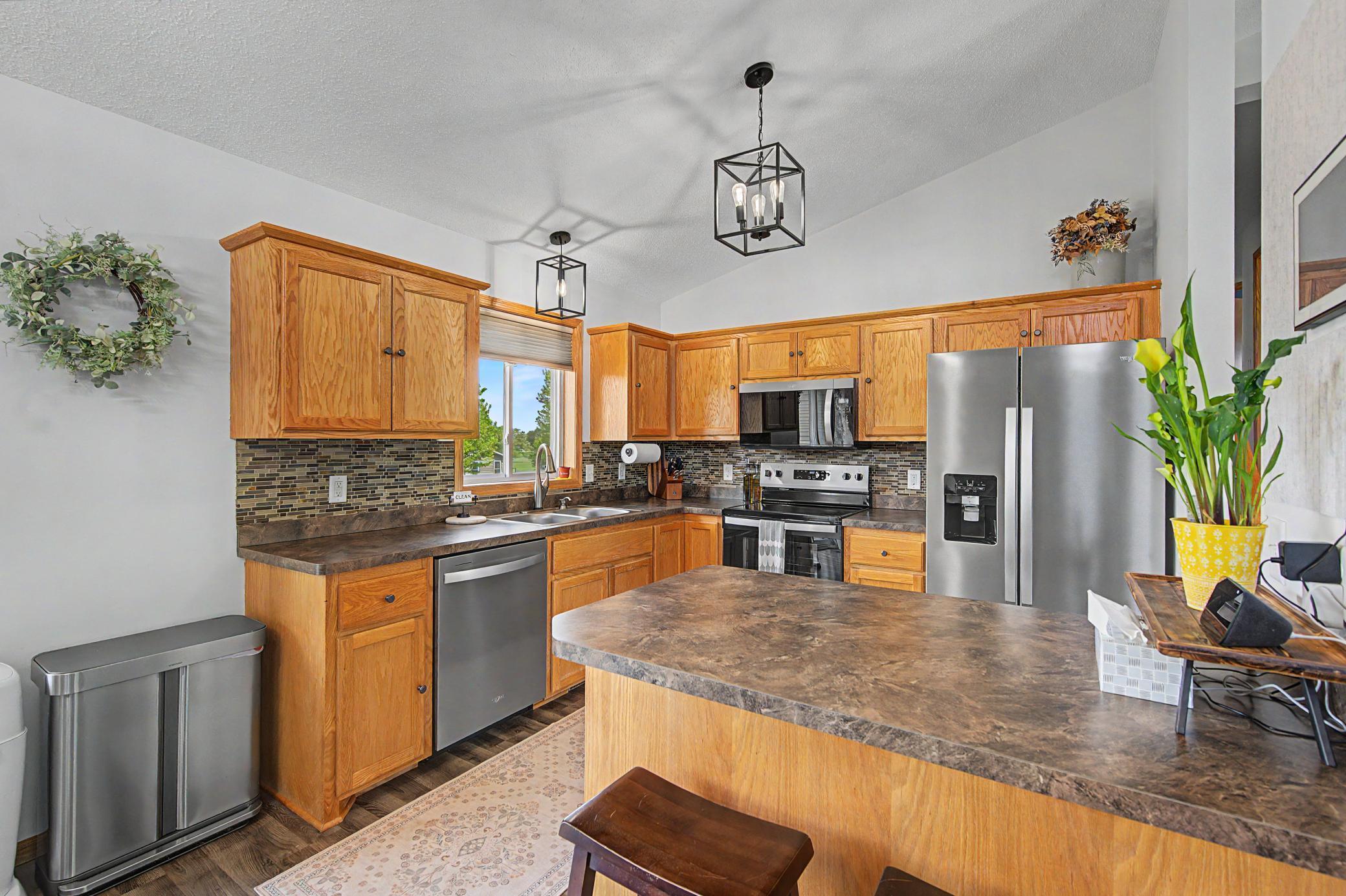 401 10th Street Southeast Freeport, MN 56331 - Photo 12 of 41