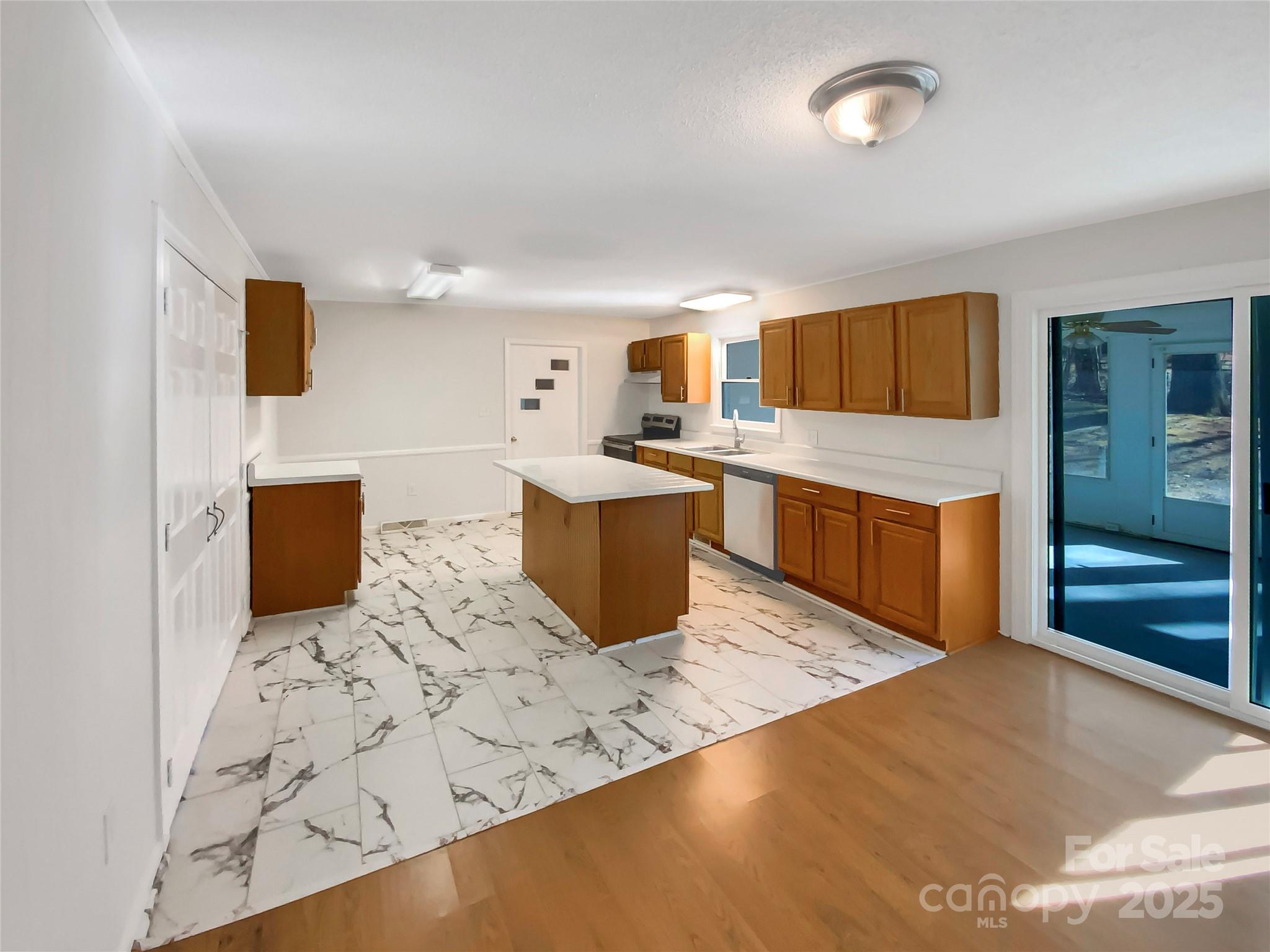801 Crestridge Road Statesville, NC 28677 - Photo 6 of 21 Gallery Image 6