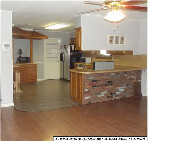 10593 Hooper Road Baton Rouge, LA 70818 - Photo 3 of 9
