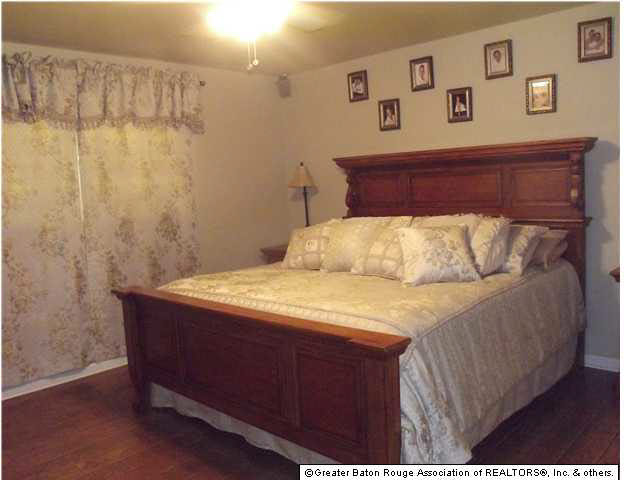 10593 Hooper Road Baton Rouge, LA 70818 - Photo 7 of 9