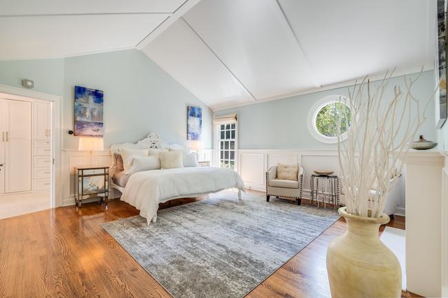 280 Ridgeway Road Woodside, CA 94062 - Photo 40 of 65 a bedroom with a bed and a couch