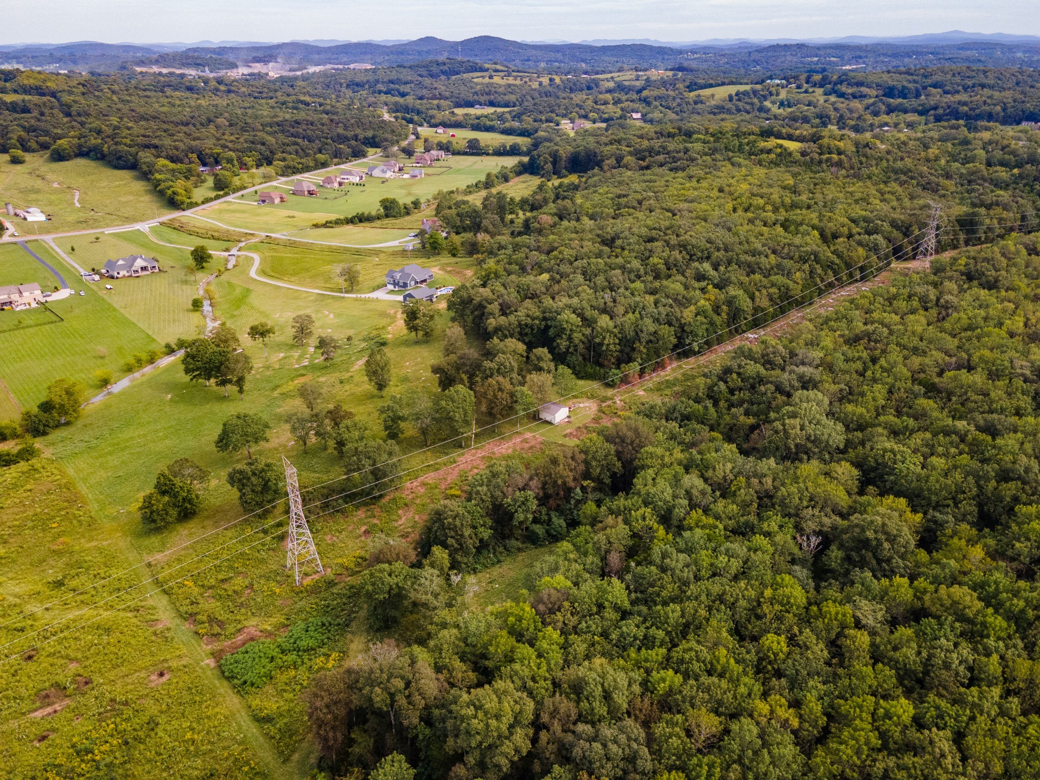 2740 Old Shannon Road Lebanon, TN 37090 - Photo 6 of 50 a view of a city