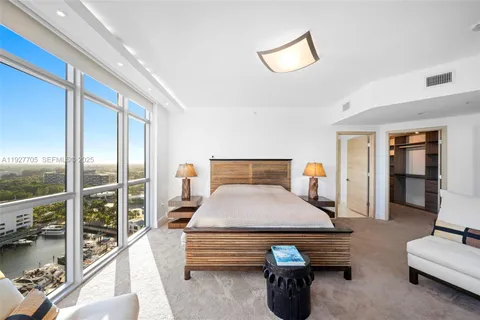 $949,000 | 17301 Biscayne Boulevard, Unit 1803, North Miami Beach, FL 33160