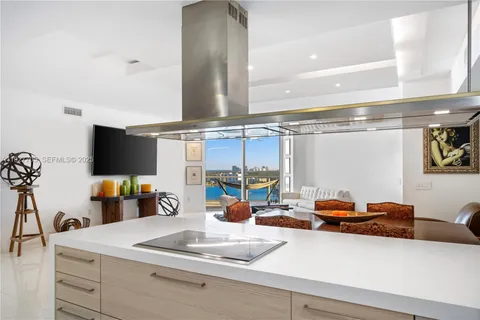 $949,000 | 17301 Biscayne Boulevard, Unit 1803, North Miami Beach, FL 33160