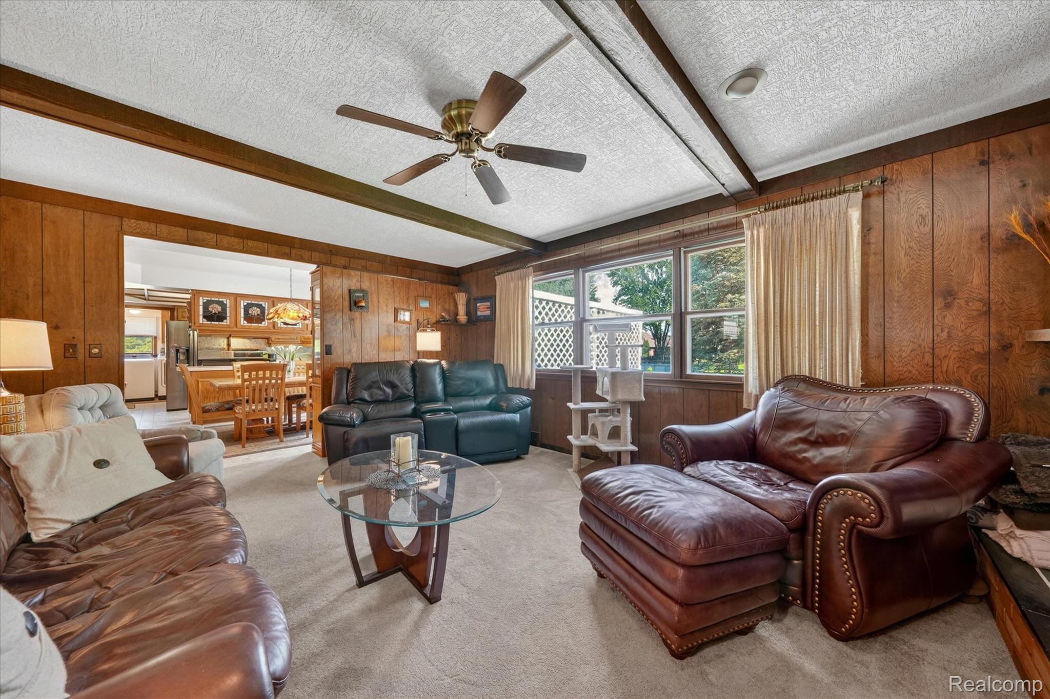 18178 22 Mile Road Macomb, MI 48044 - Photo 10 of 43 a ceiling fan