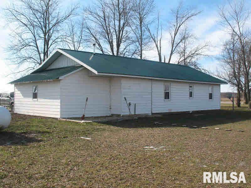 8411 Kinlou Road Kinmundy, IL 62854 - Photo 16 of 21