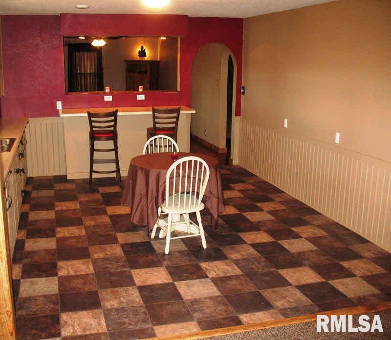 8411 Kinlou Road Kinmundy, IL 62854 - Photo 2 of 21