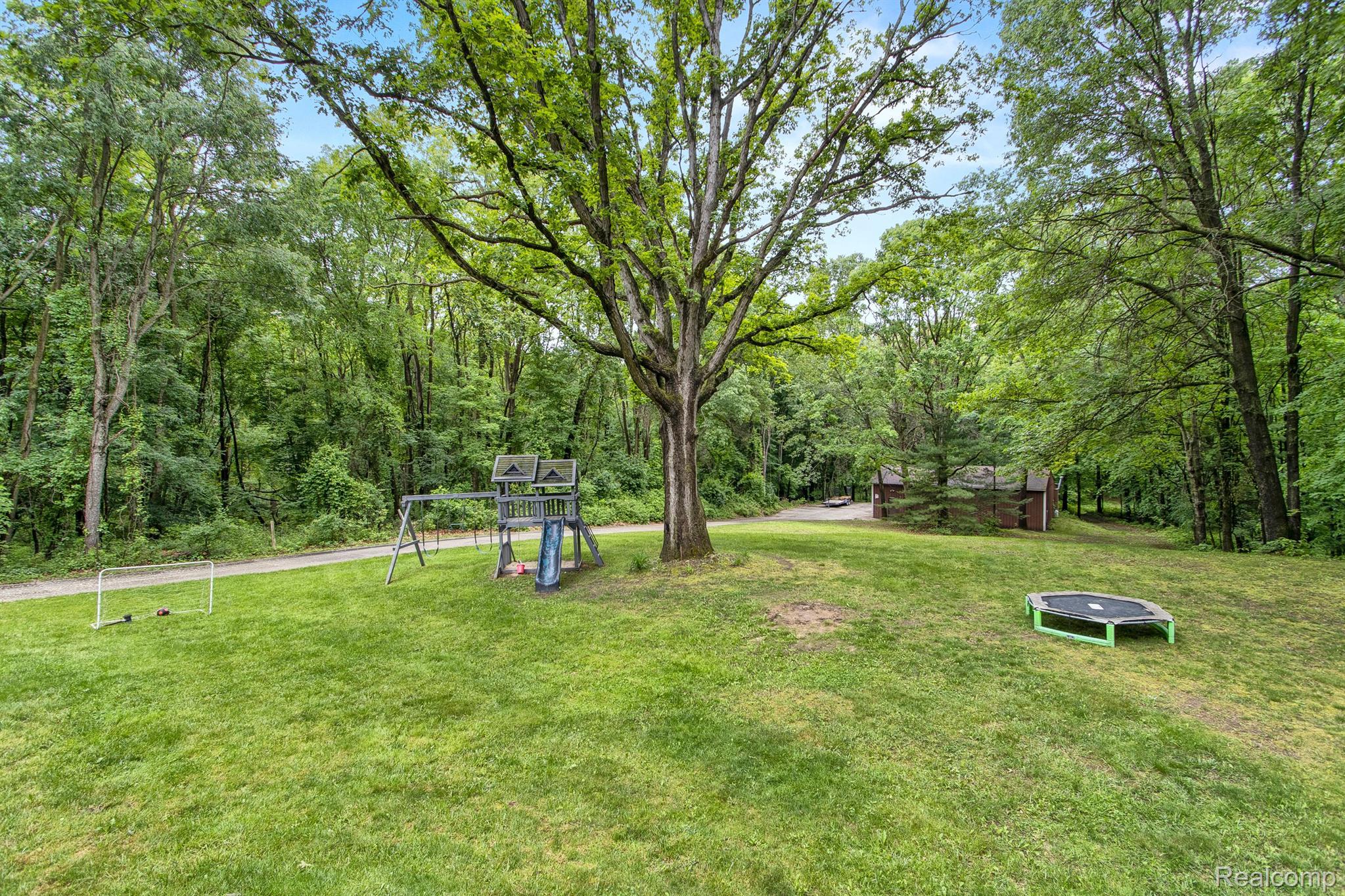 1336 Kent Road Ortonville, MI 48462 - Photo 28 of 39 Gallery Image 28