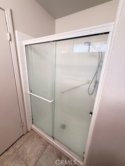1022 Regis Way Tustin, CA 92780 - Photo 19 of 43 Walk in shower