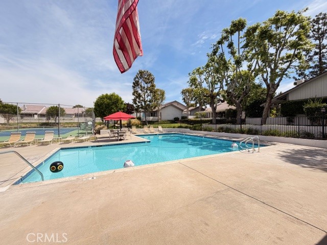 1022 Regis Way Tustin, CA 92780 - Photo 39 of 43 Community pool