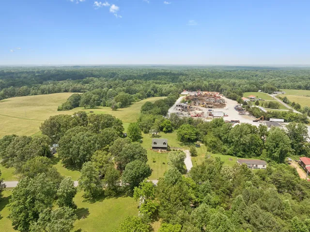 $464,900 | 1531 Taylortown Road, White Bluff, TN 37187